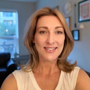 Meet your Posher, Jenelle